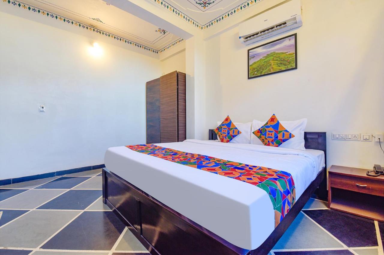 Fabexpress Achrol Palace Udaipur Exteriör bild